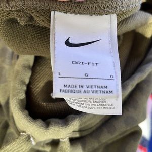 Nike size large joggers